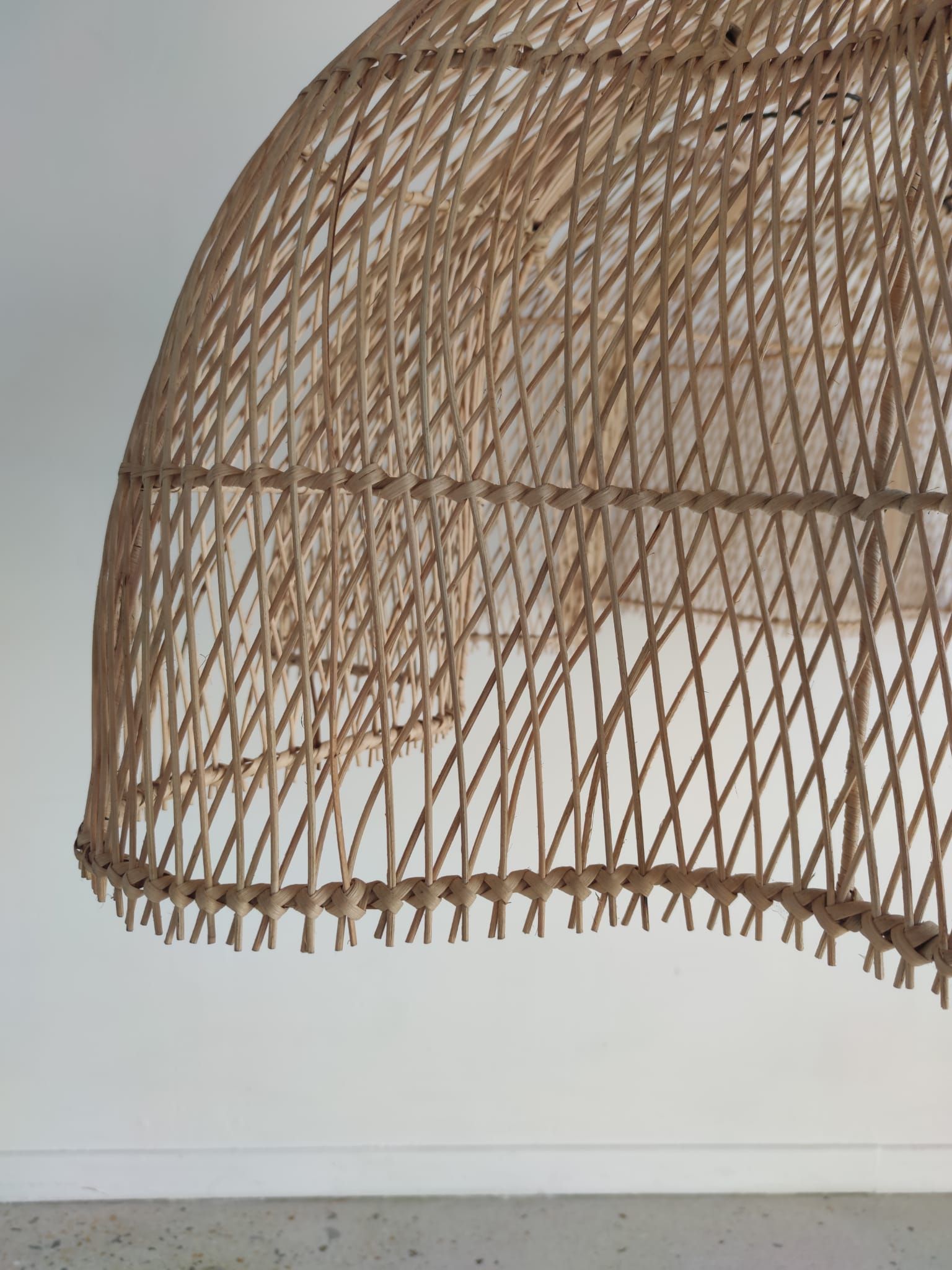 Huge rattan suspension in the shape of a corolla H:1m; D: 1m50