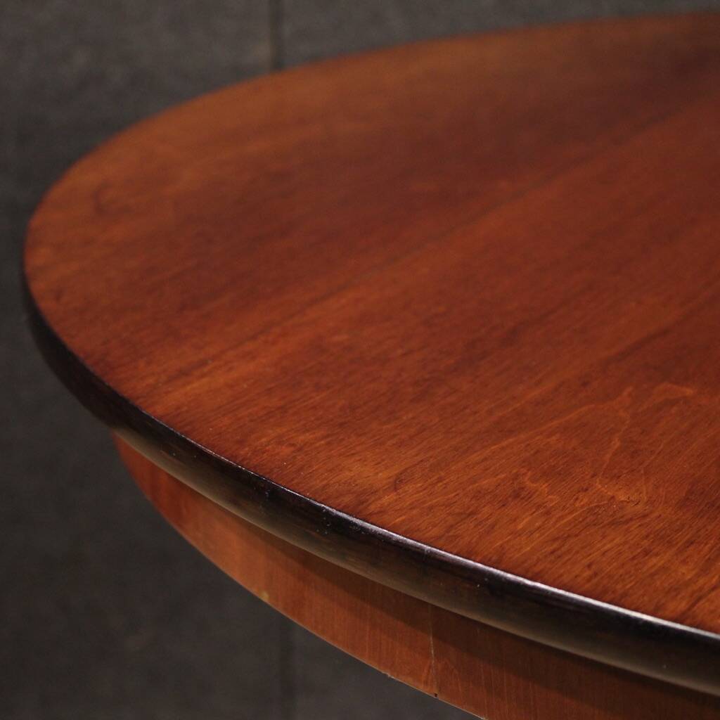 Grande table en acajou du XXe siècle