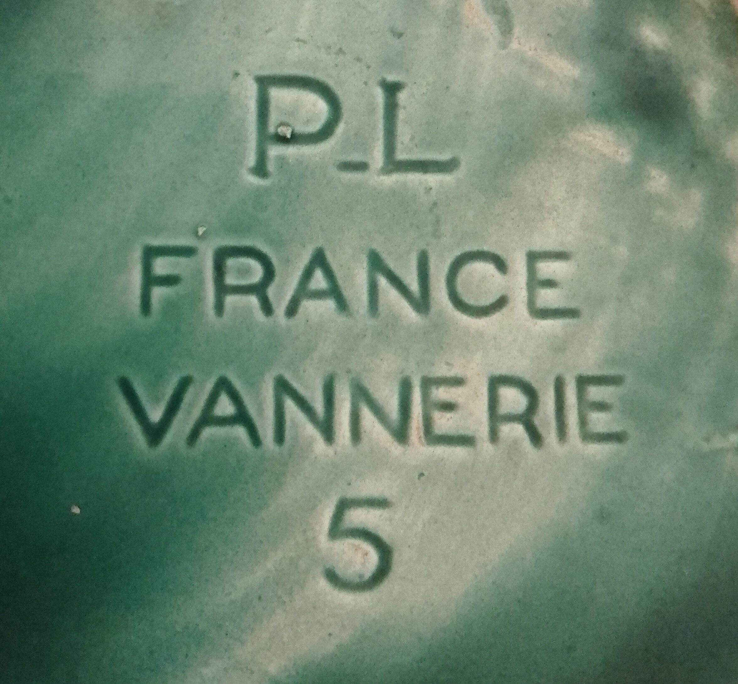 Ceramic pot cache Poët Laval basketry series