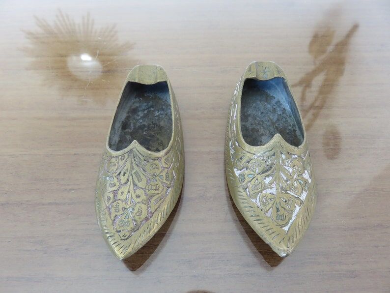 Pair of brass slipper ashtrays 60s 70s