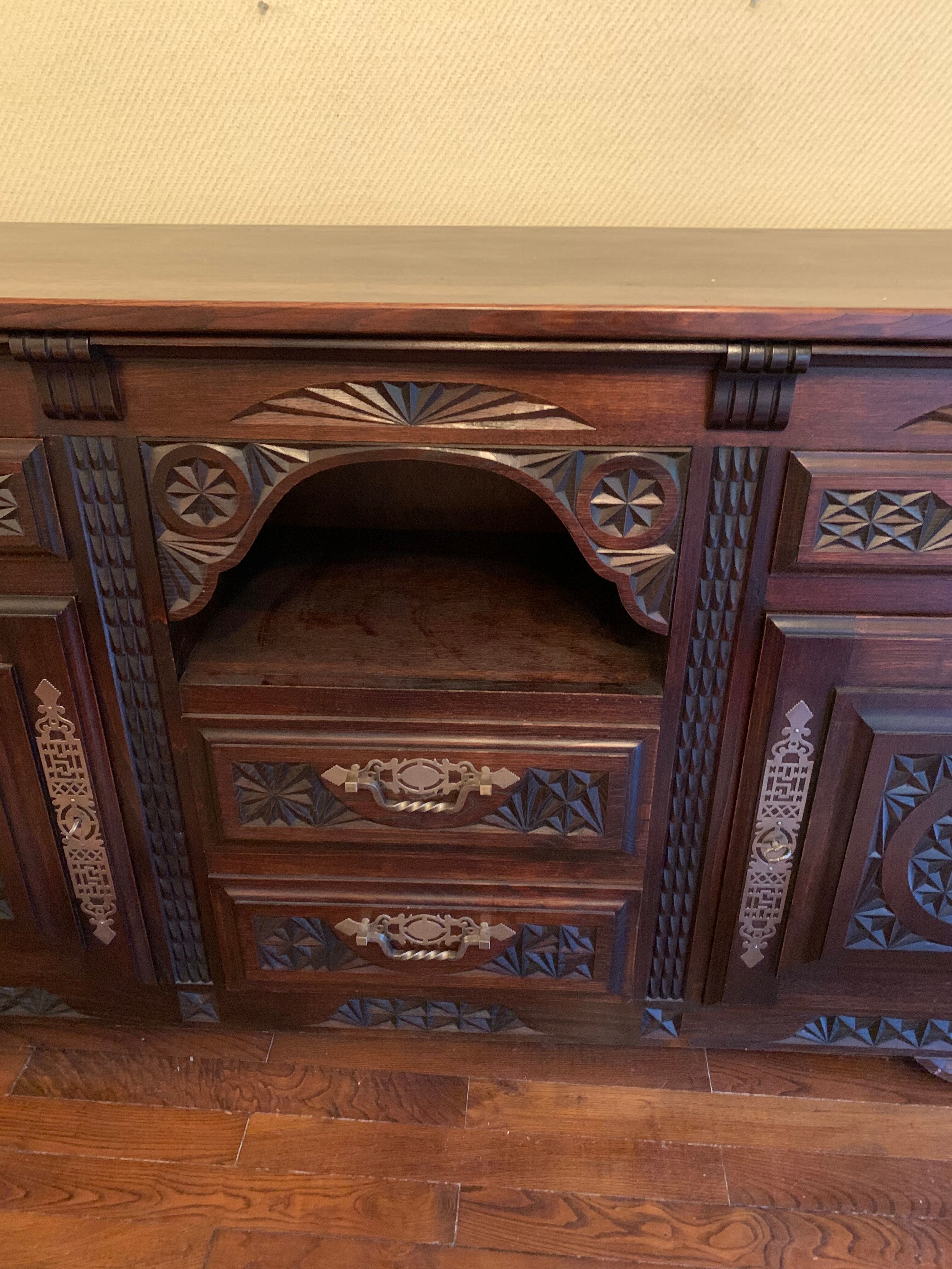 Enfilade scuplté