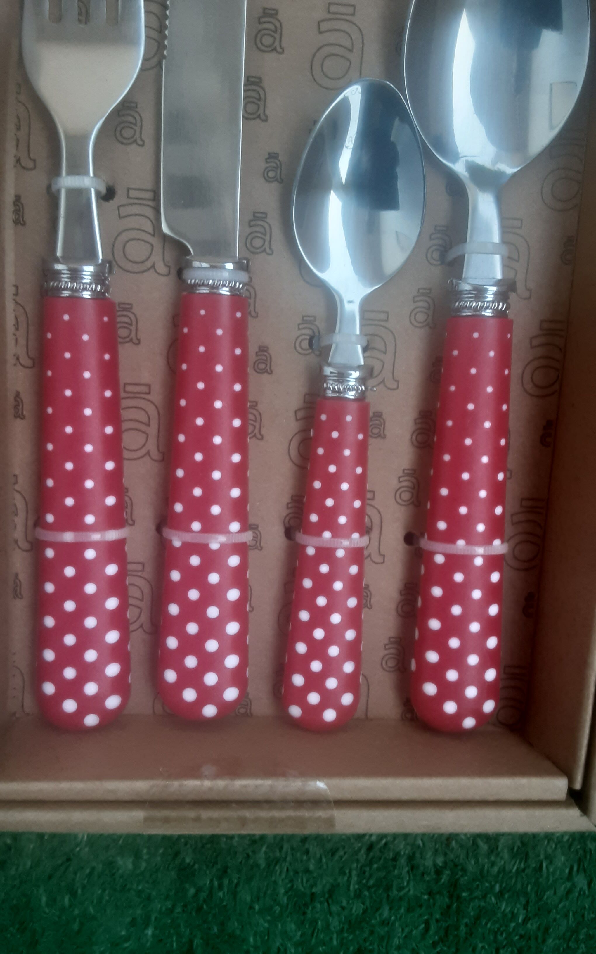 Set de 24 couverts acier inoxydable