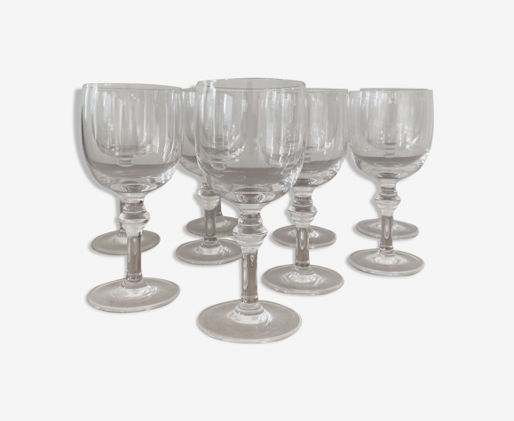 Lot de 9 verres à vin en cristal
