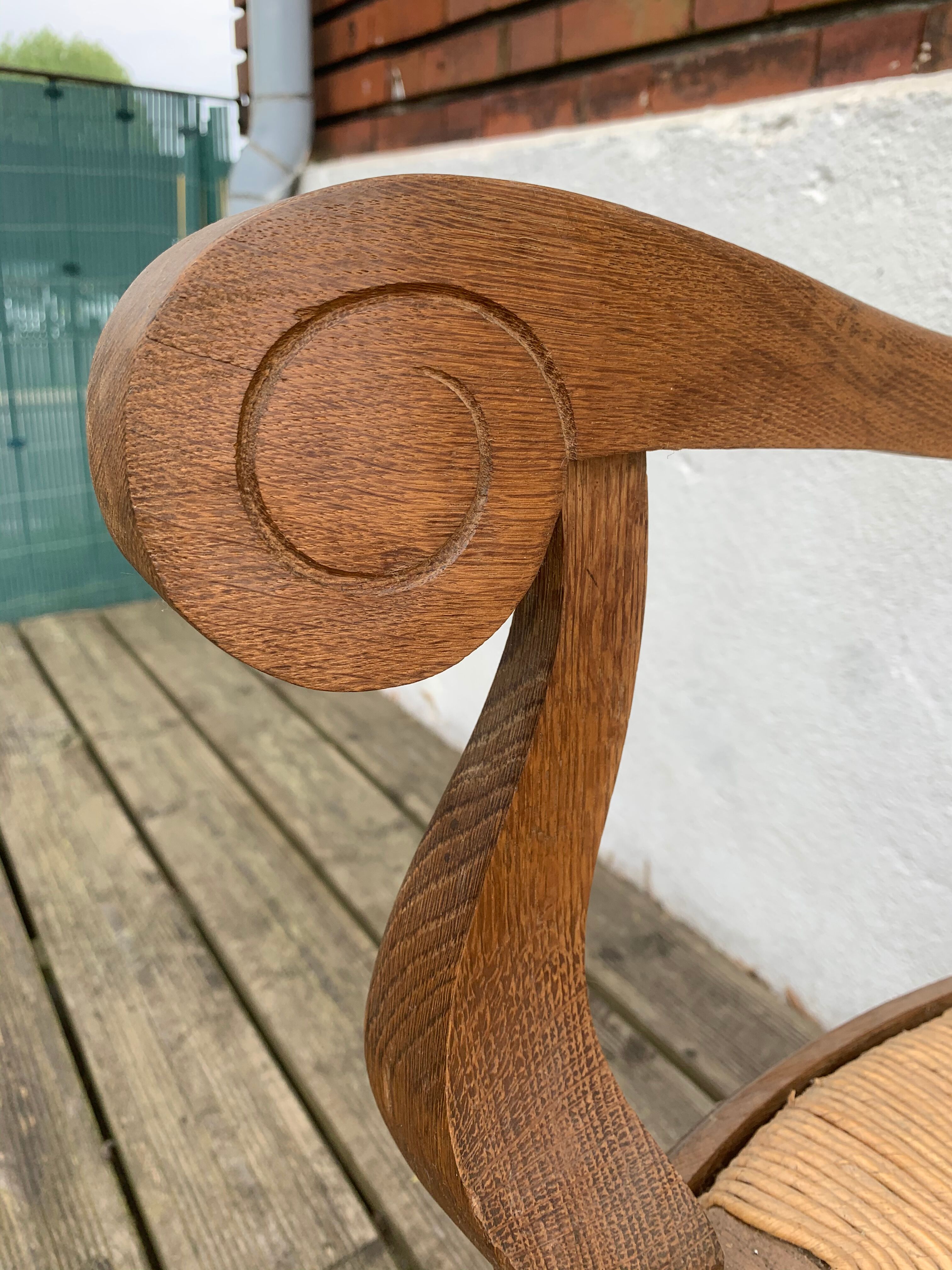 Pair Chair and Straw Chair