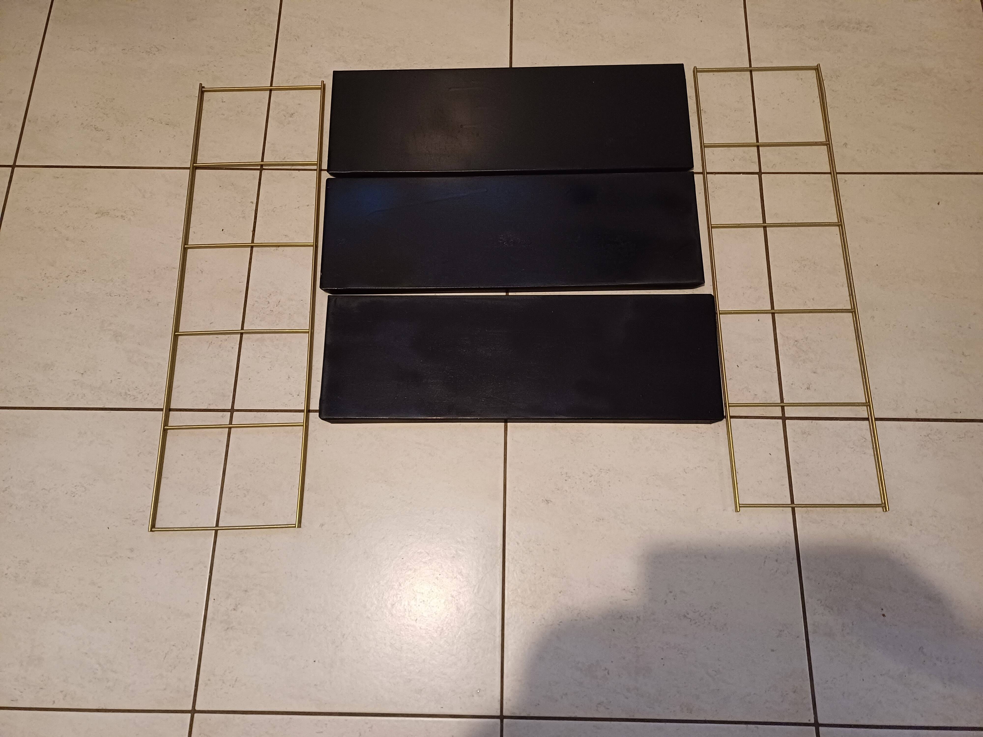 Pair of String Tomado shelves from the 1960s