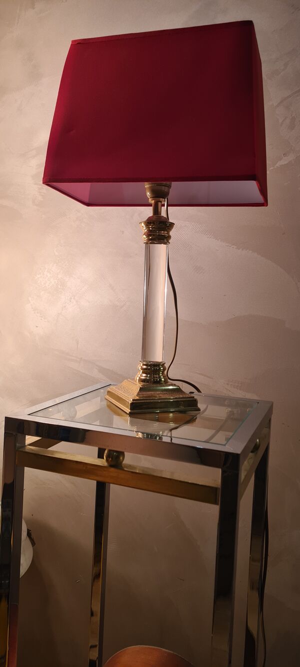 Lampe pied acrilique  1950 a 70  trace sur pied  chrome  or piqué   tres bien dans son jus d epoque