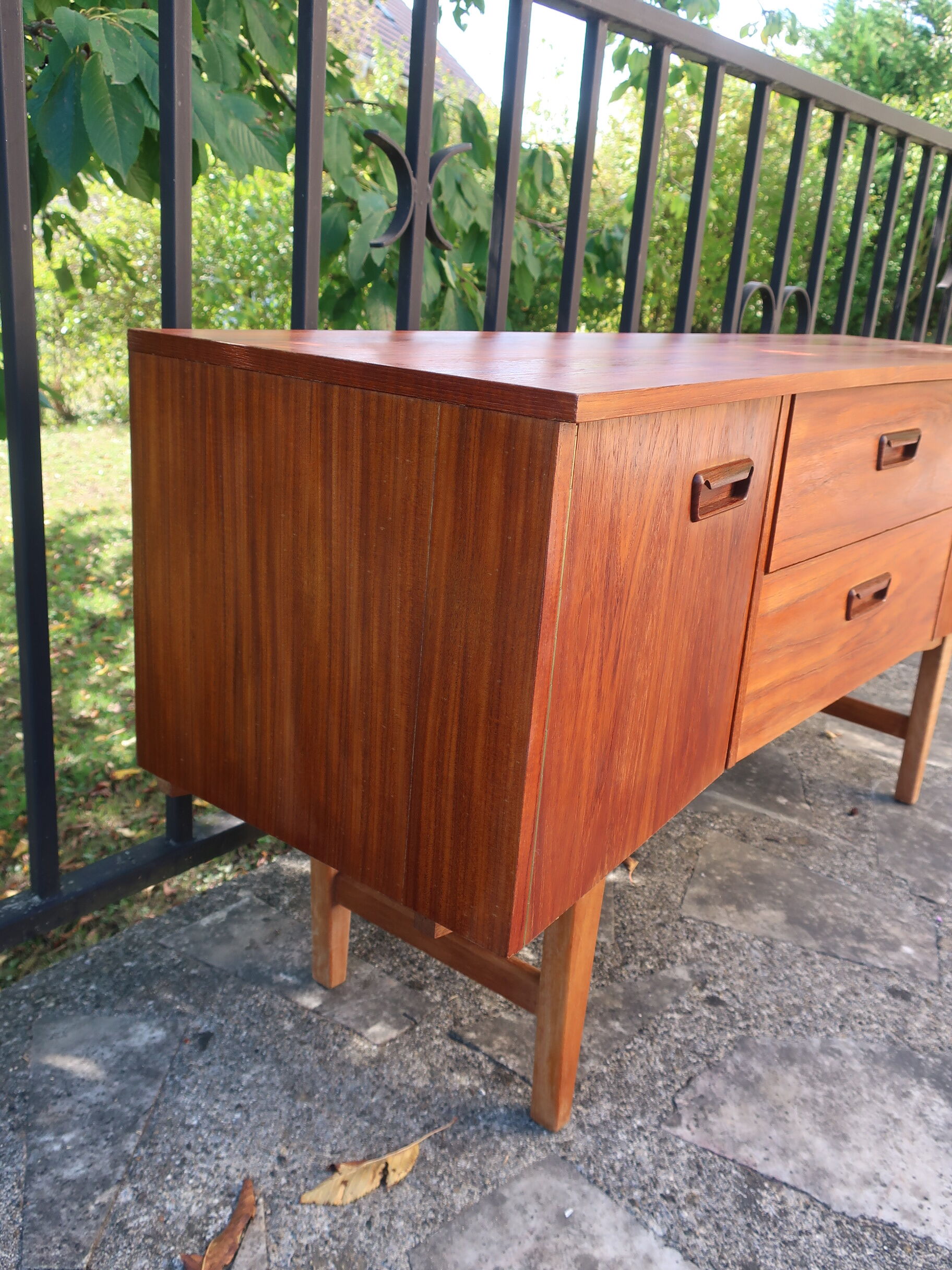 Teak sideboard 60s