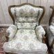 Paire de fauteuils bergères de style Louis XVa oreilles