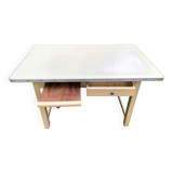 Formica table