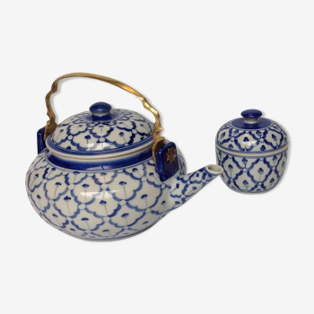 Porcelain teapot and its  ginger pot