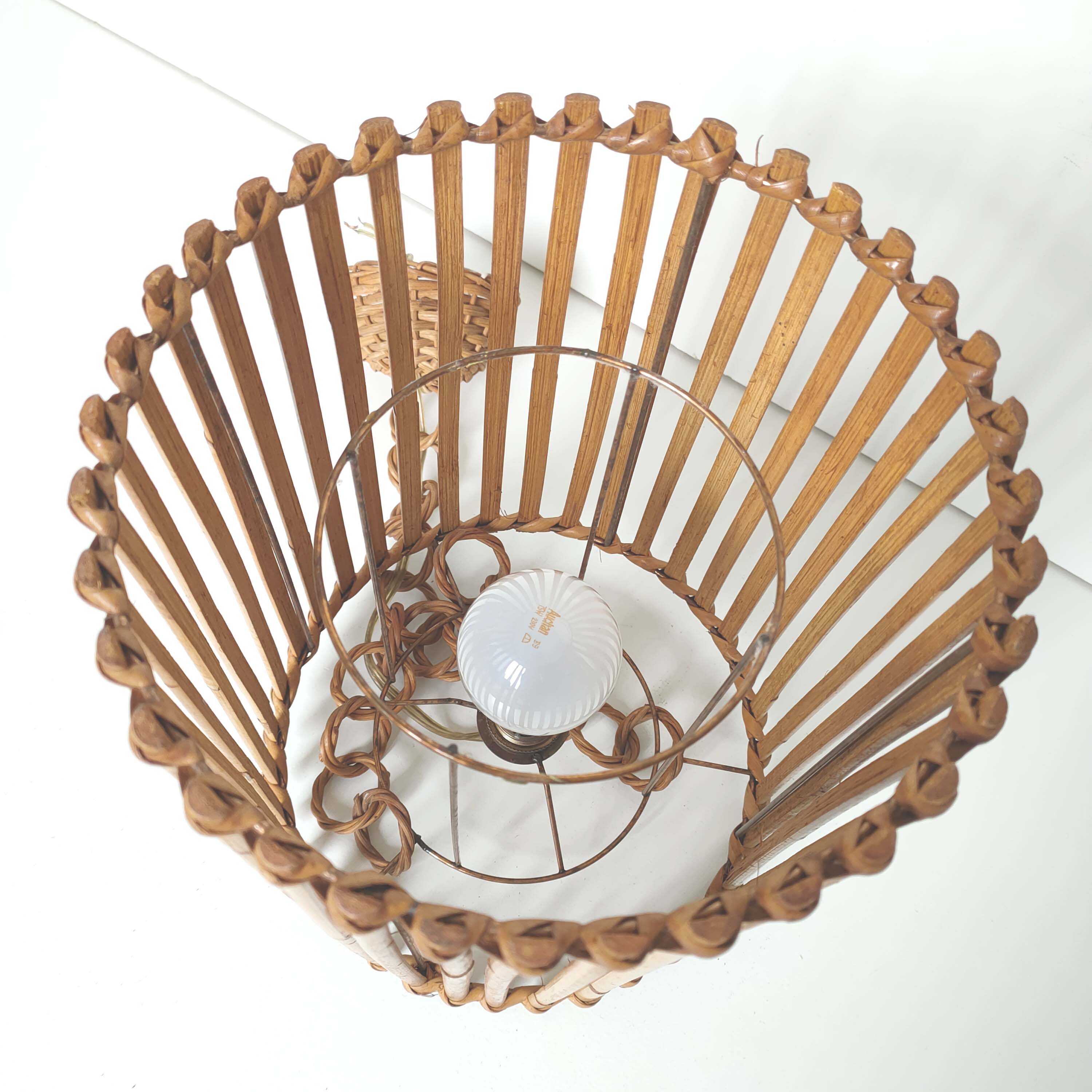 Rattan suspension