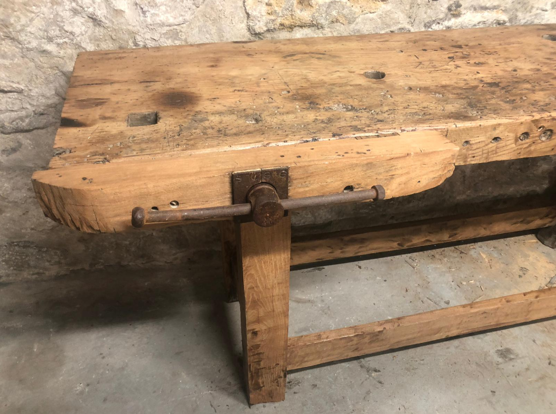 Carpenter's workbench