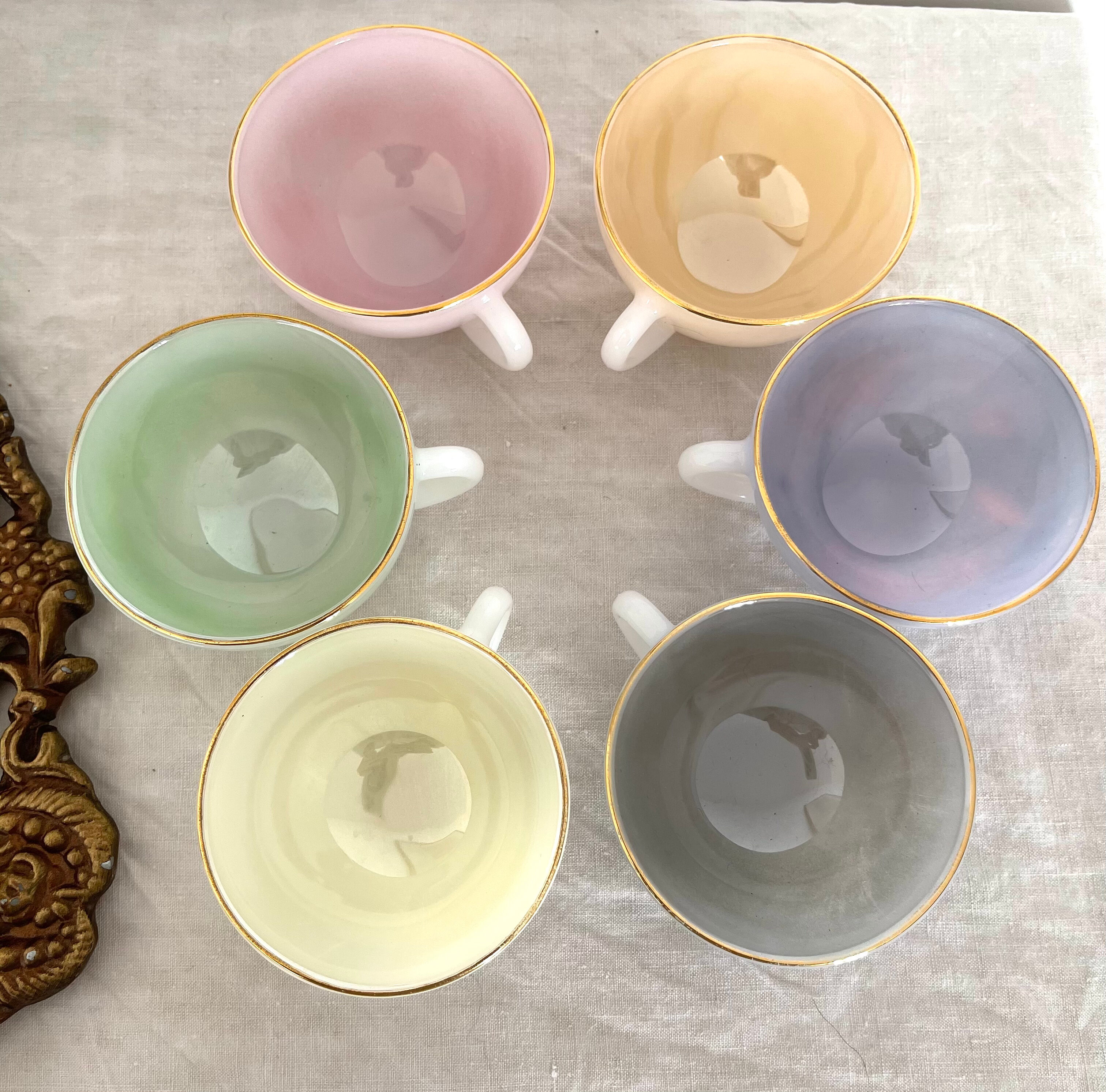 6 cups and saucers Arcopal