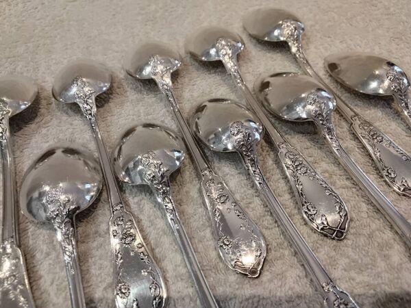 10 cuilleres a cafe metal argente orfevre PG styleart nouveau fleurs