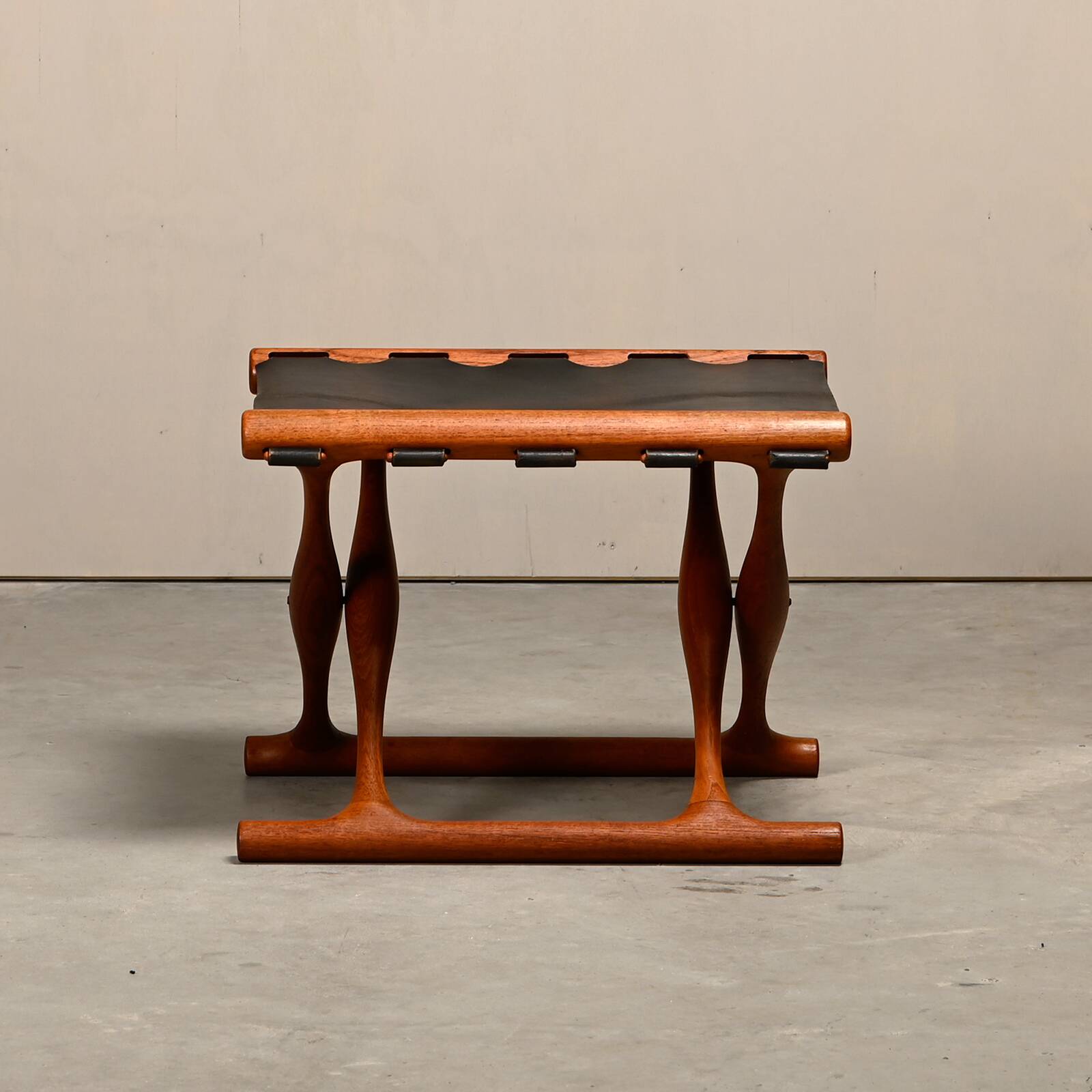 Poul Hundevad PH43 Guldhøj Stool in Teak and Black Leather, Denmark, 1960s