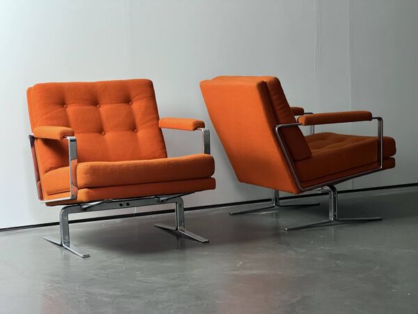 Paire de fauteuil Karl Erik Ekselius, en tissu Kadrat orange et chrome