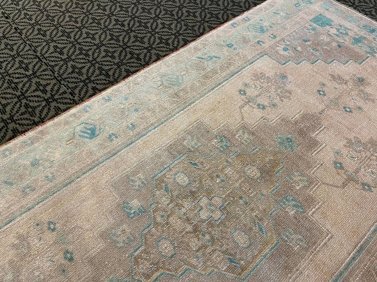 Handmade Pastel Beige Turquoise Area Rug