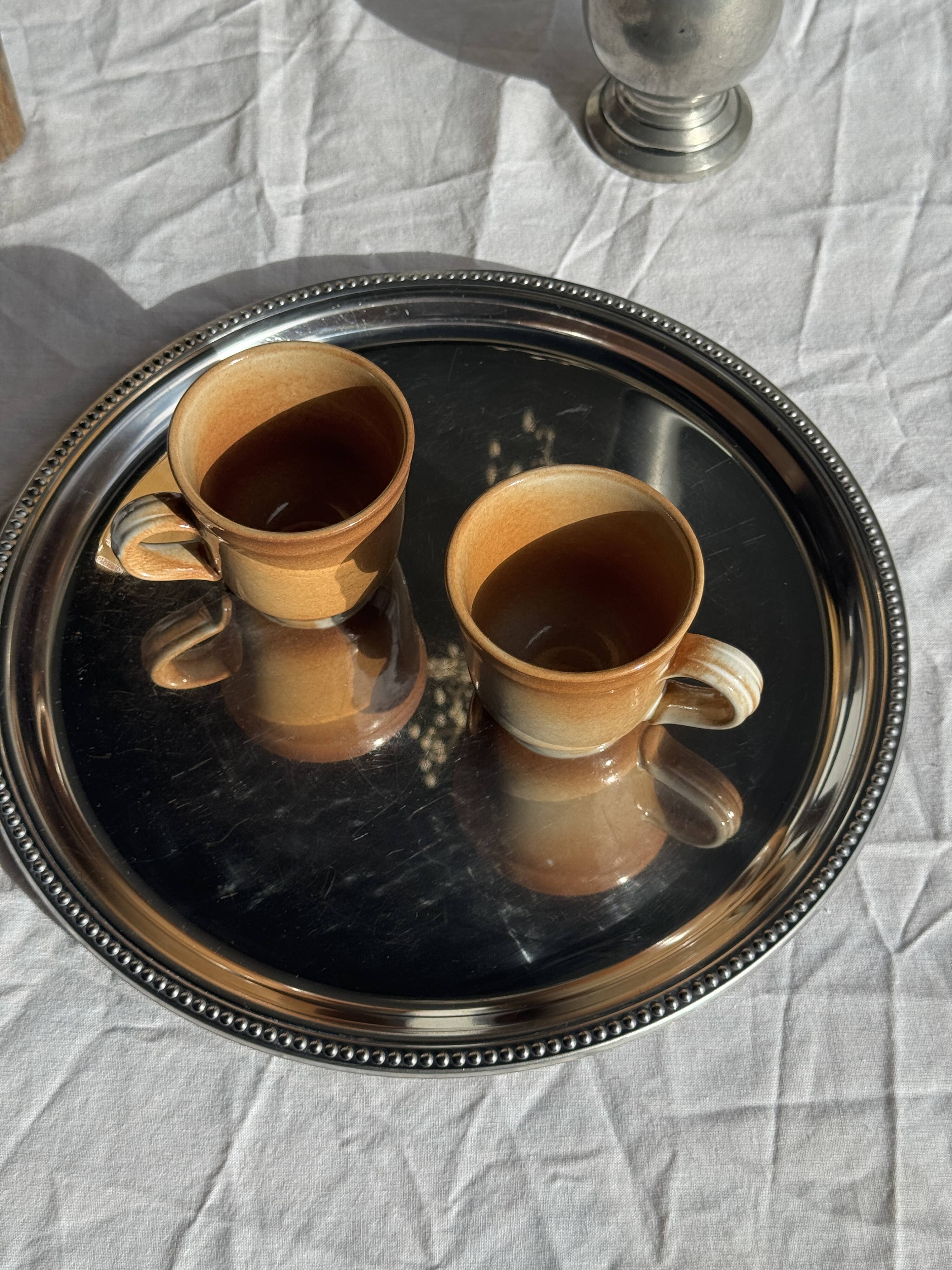 Lot de 11 tasses à café en grès à anse