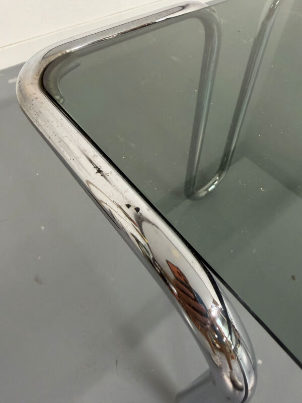 Table basse vintage en verre fumé et chrome design italien année 70