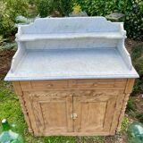 Meuble de toilette en marbre