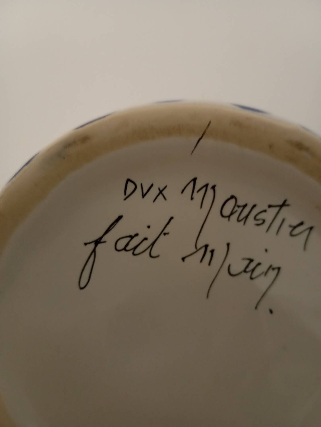 Moustiers soliflore vase