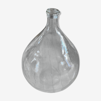 Plump demijohn