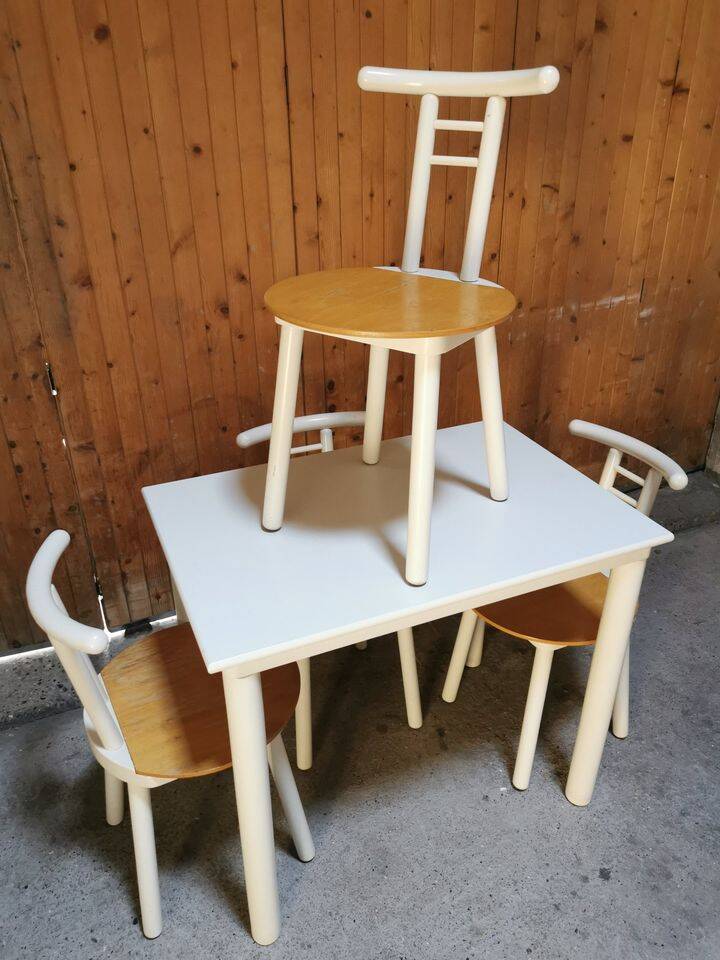 small kitchen table + 4 chairs. Design Vintage Italy 80's