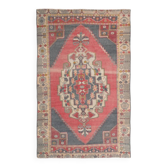 Tapis vintage classique rouge et bleu 4x7, 136x224cm