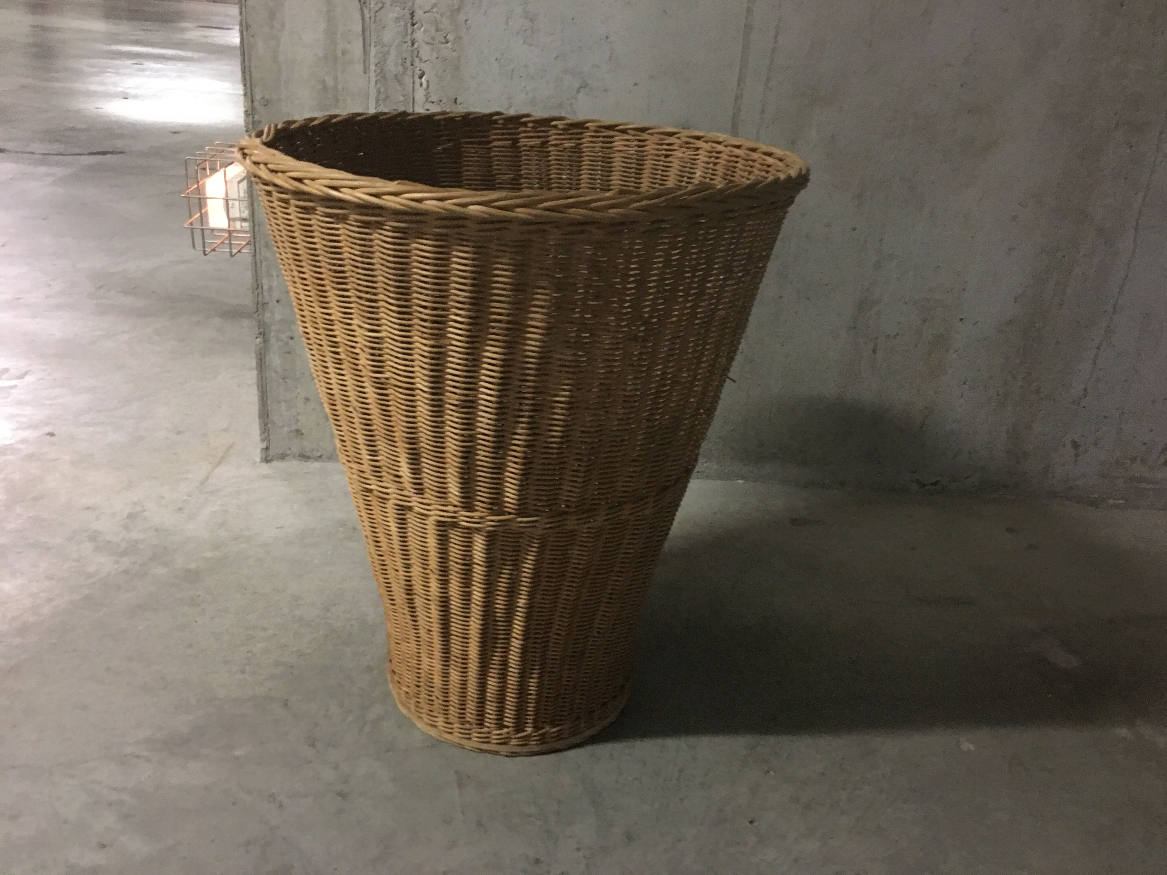 Wicker basket