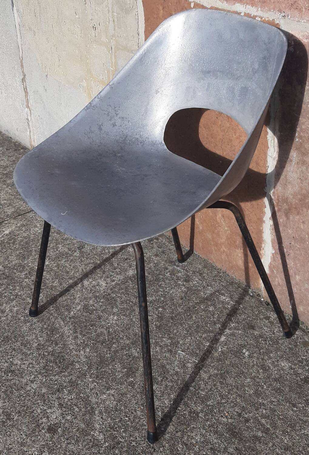 Chaise tulipe Pierre Guariche. (Edition Steiner, années 50)