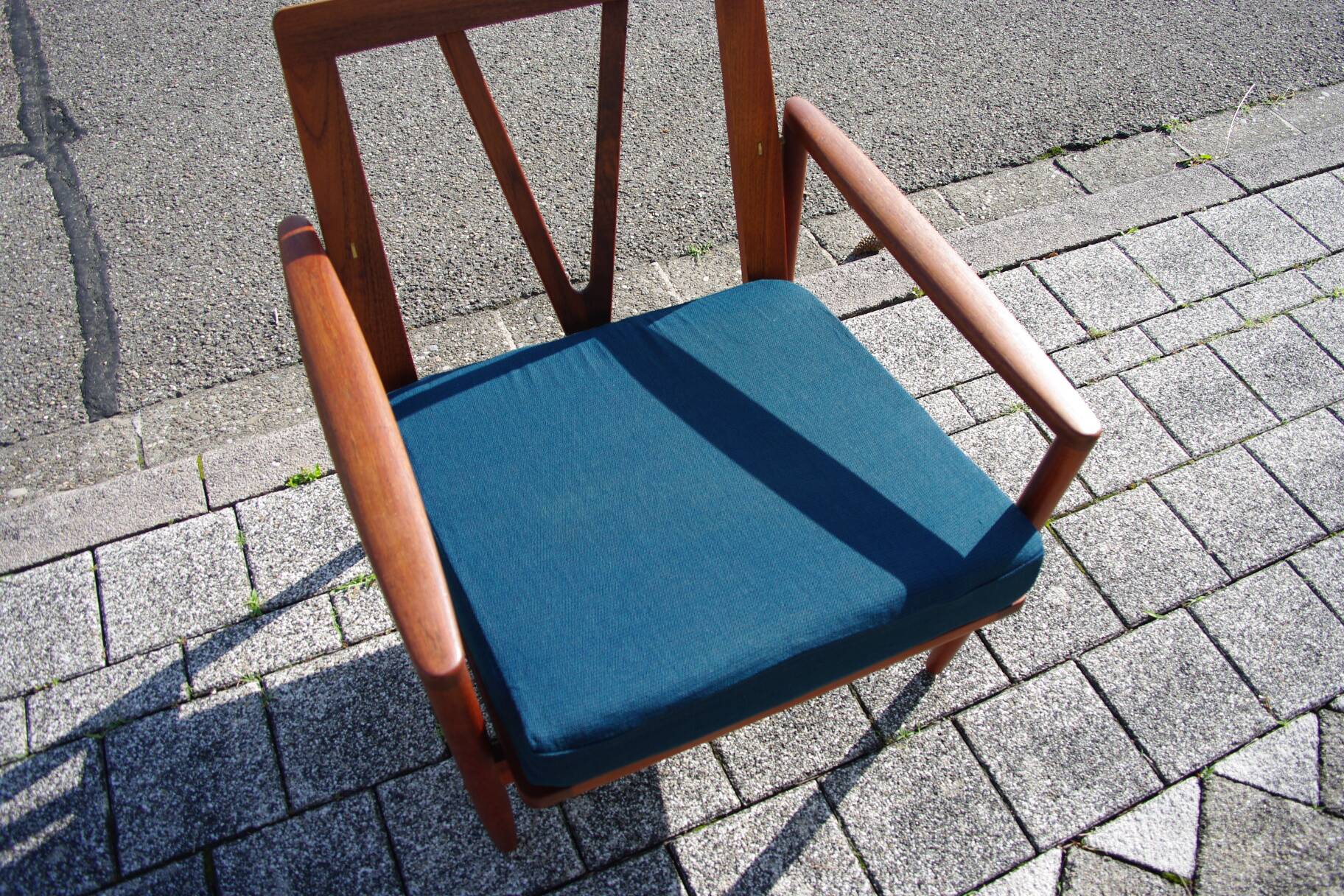 Fauteuil danois vintage en teck de john boné 1950