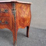 Louis XV chest of drawers in rosewood