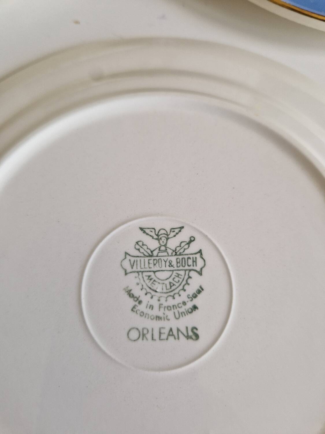 12 assiettes à dessert Villeroy & Boch modèle Orléans