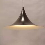 Black lacquered metal pendant light