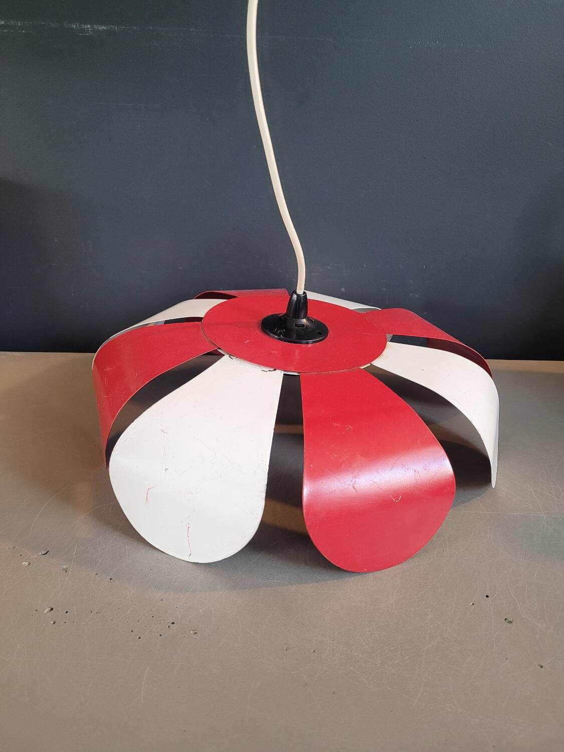 Vintage metal flower pendant light