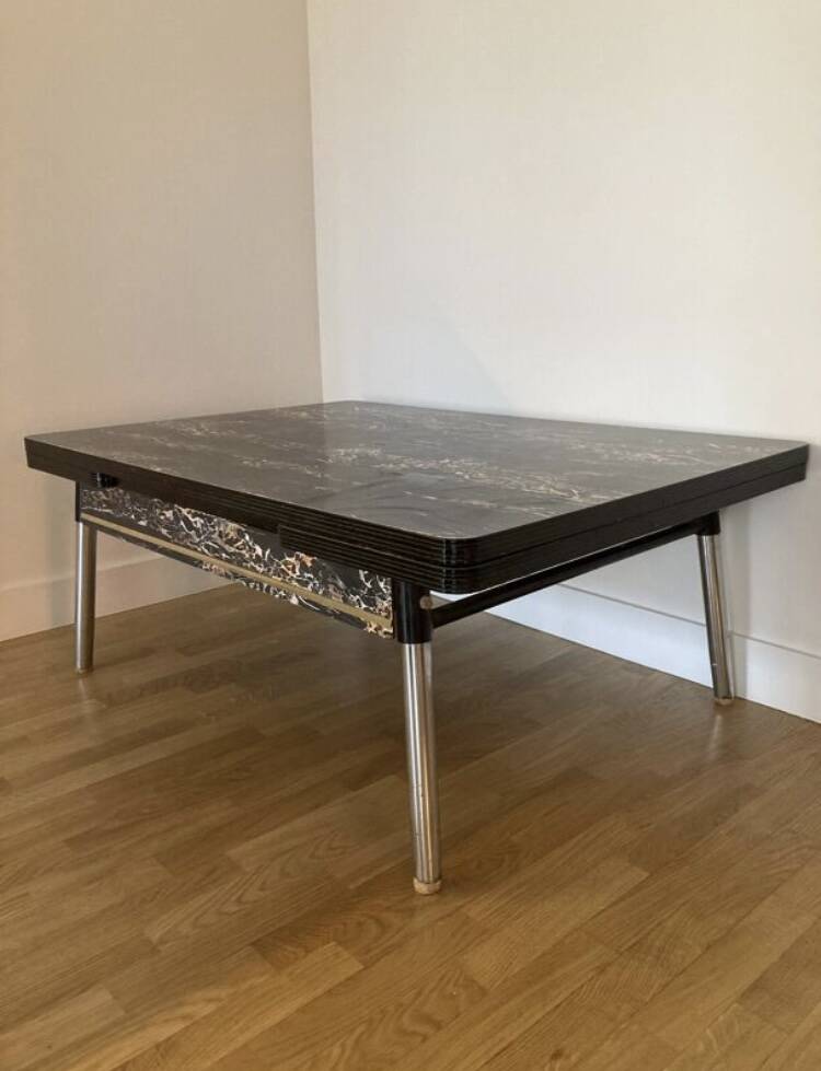 4 chairs and marble effect Formica coffee table
