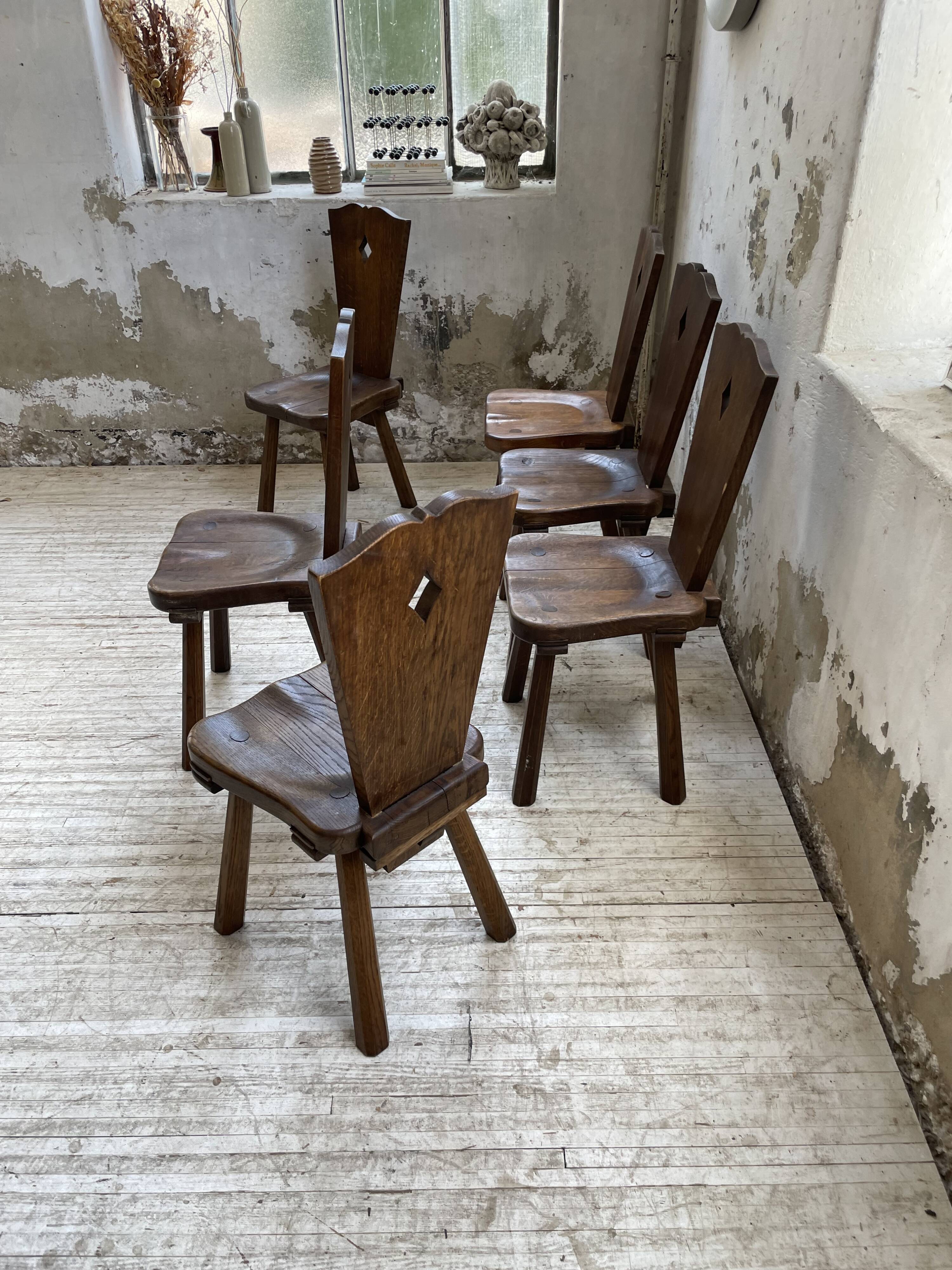 Chaises chêne massif chapo savoyarde art populaire