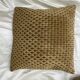 Coussin en velour vintage
