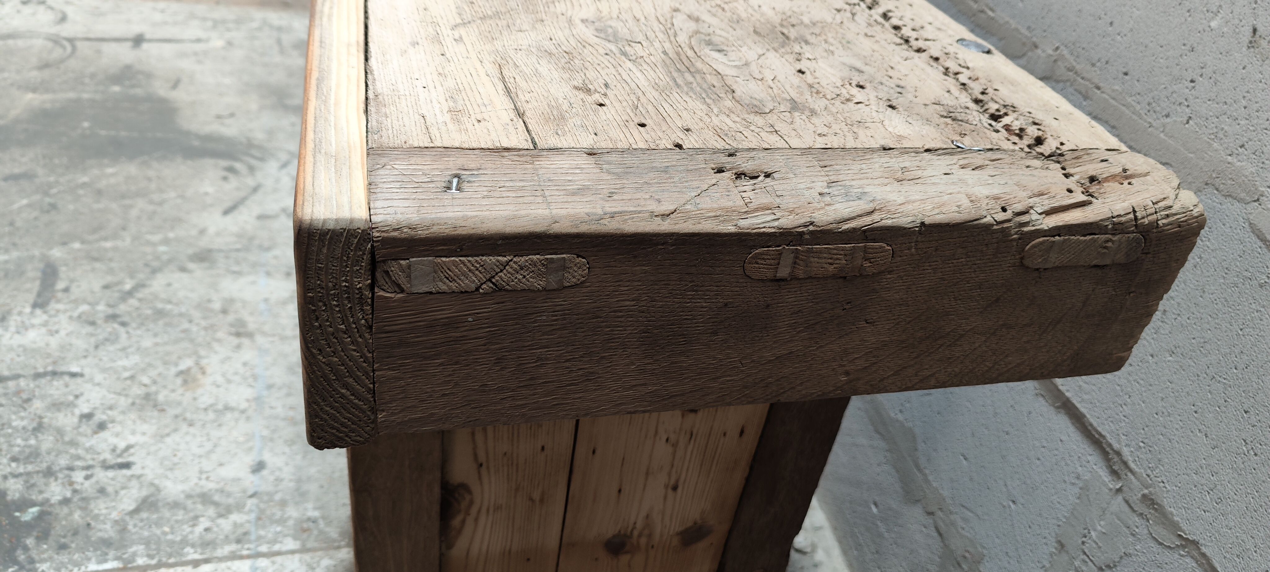 Carpenter's workbench