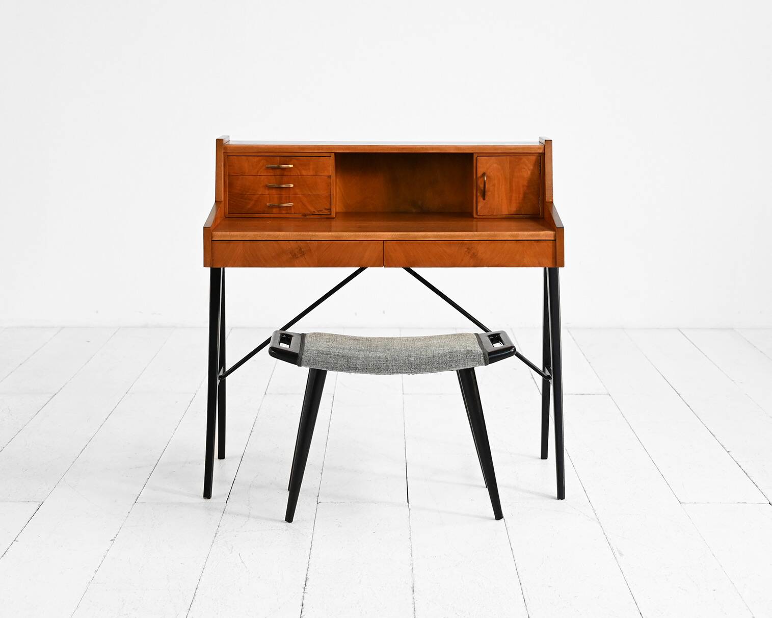 Mid-century walnut desk with black legs, 1950s/1960s