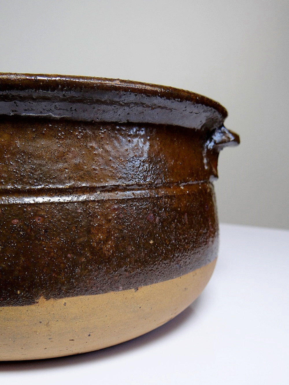Marmite/old earthenware bowl from the 20th century, glazed stoneware from Puisaye.