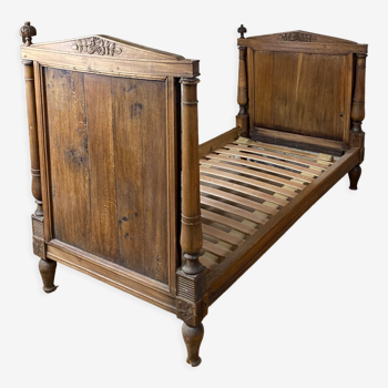 Directoire bench bed