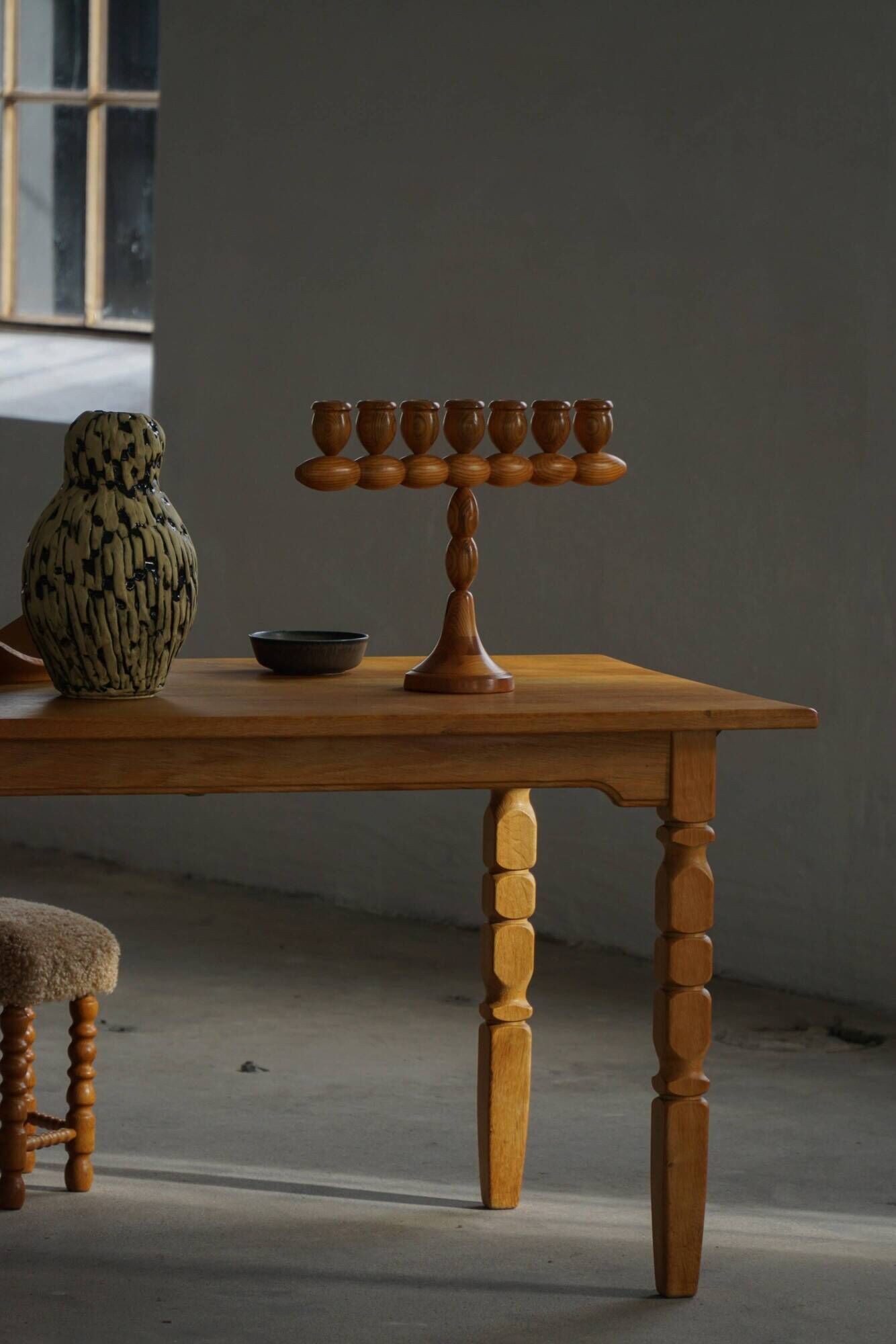 Henning Kjærnulf, rectangular dining table in oak, mid-century Danish modern, 1960s.