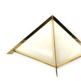 Lampe de table pyramidale en laiton doré, Christos, Italie 1970