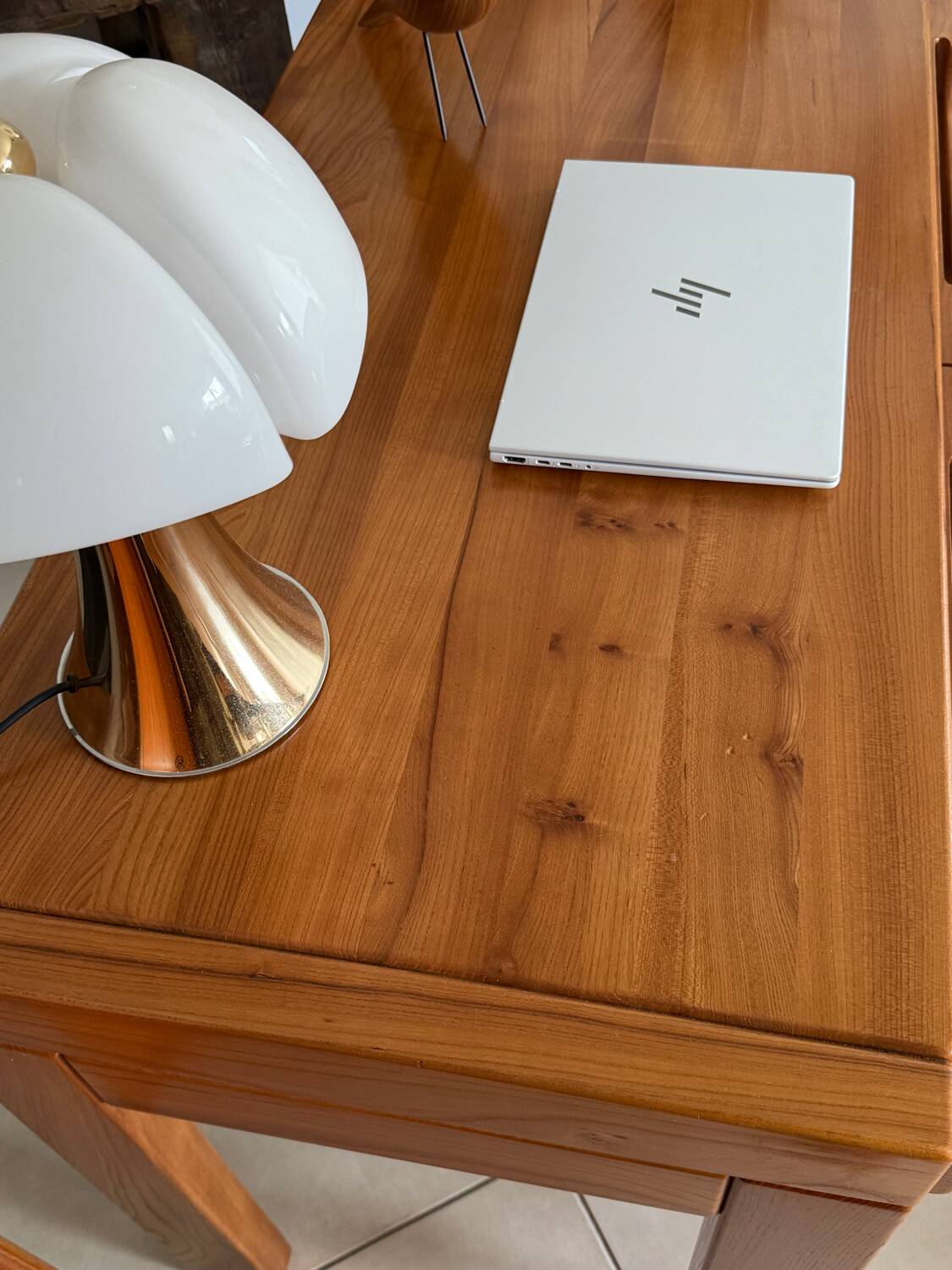 Solid elm desk – Maison Regain Edition