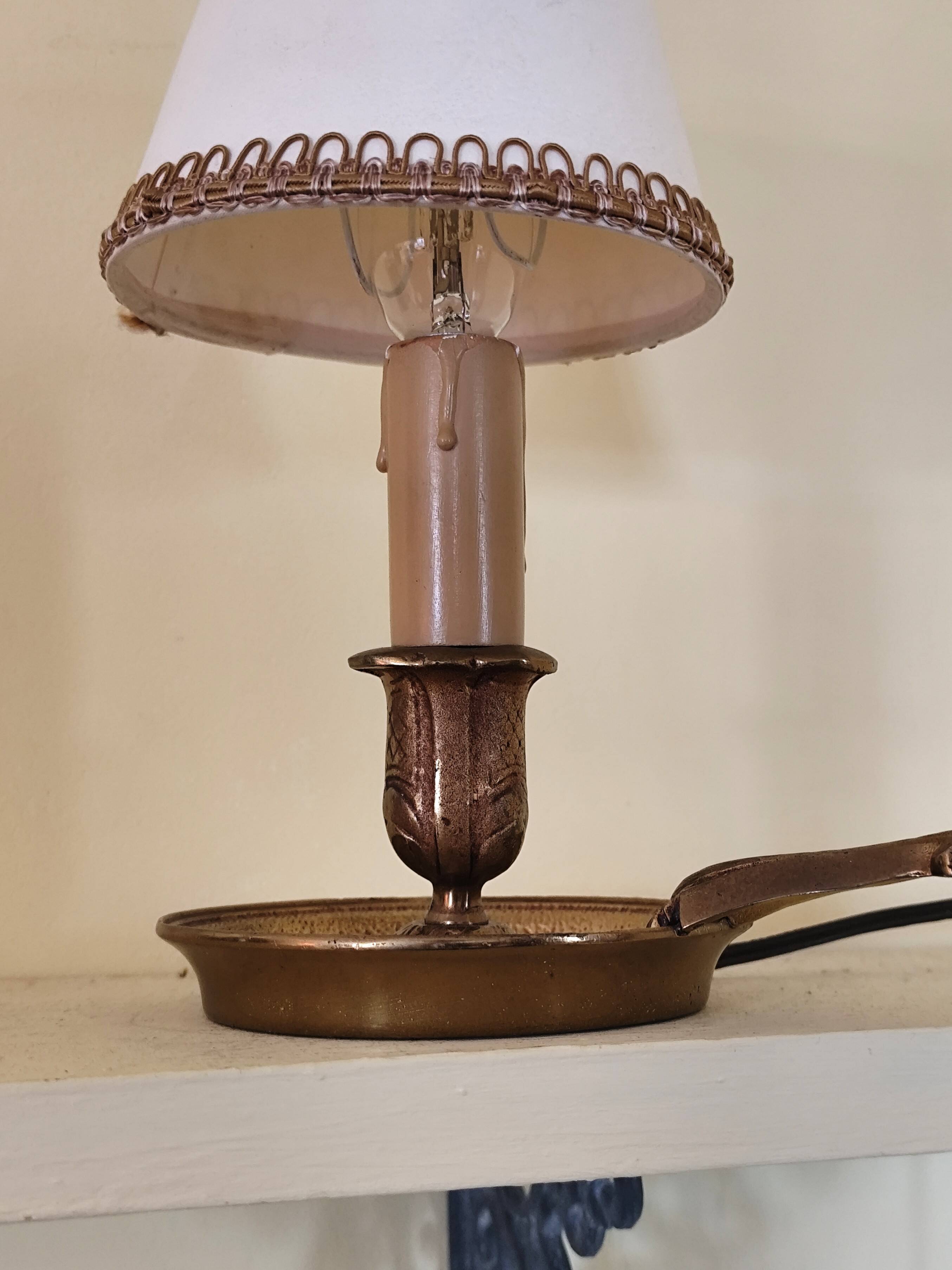 Lampe de chevet  en bronze - bougeoir  à main