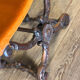 Tabouret en X, bois sculpté, XIXème siècle