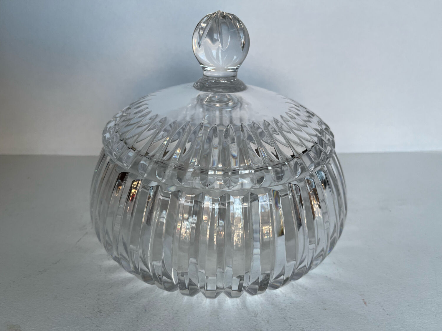 Cut crystal candy box