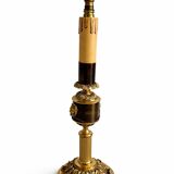 Empire style table lamp with lion heads – gilded bronze and pleated shade