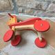 Cheval en bois porteur pour les plus petits